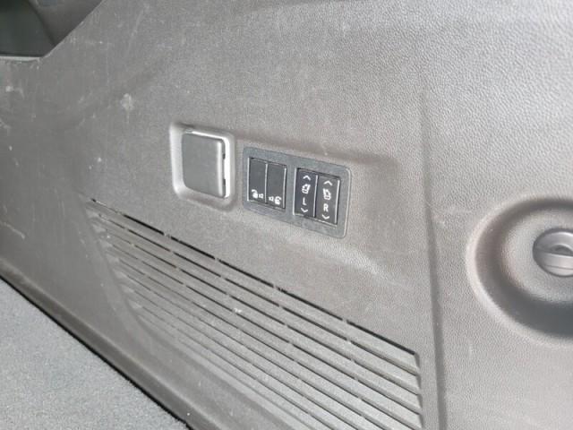 used 2021 Chevrolet Suburban car, priced at $41,995