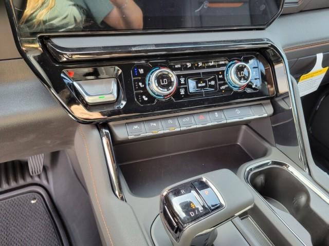 new 2025 GMC Sierra 1500 car, priced at $75,045