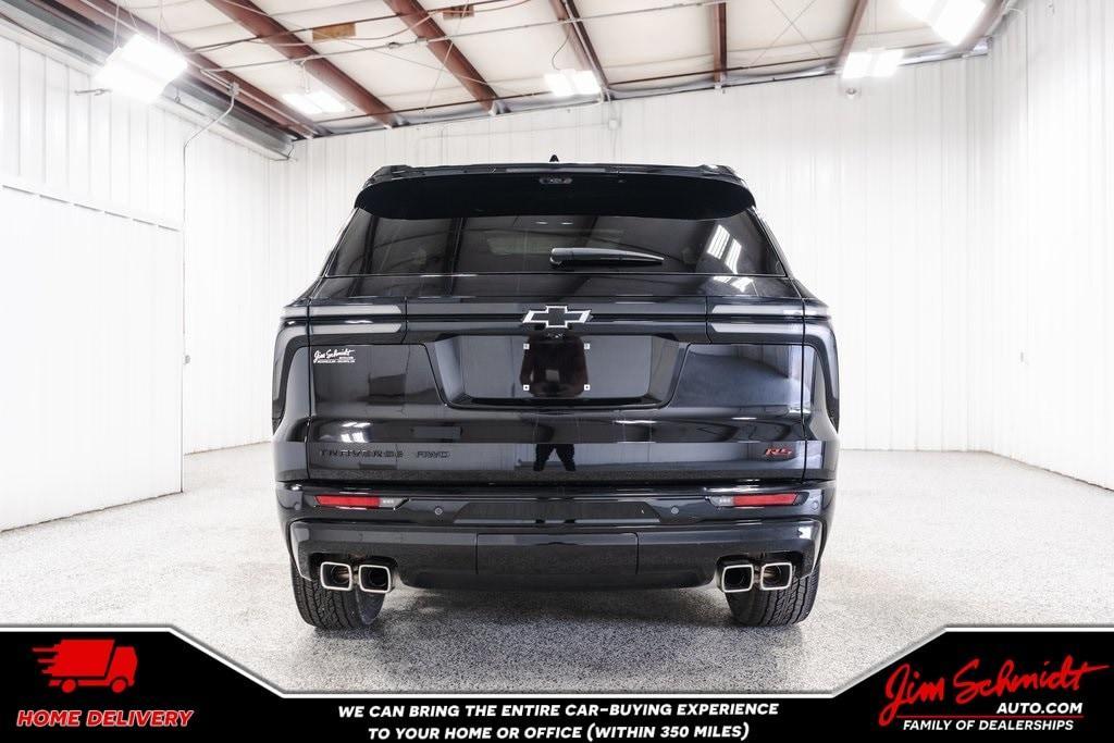 used 2024 Chevrolet Traverse car, priced at $53,995