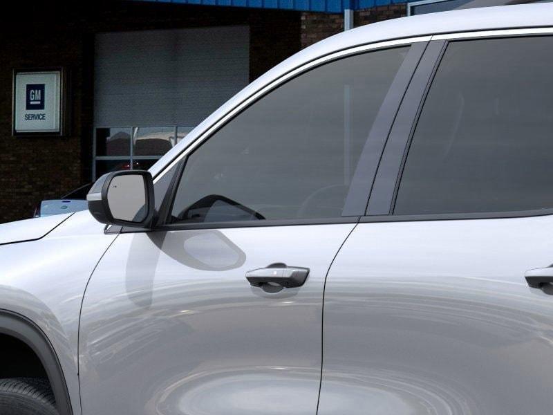 new 2025 Chevrolet Traverse car, priced at $43,195