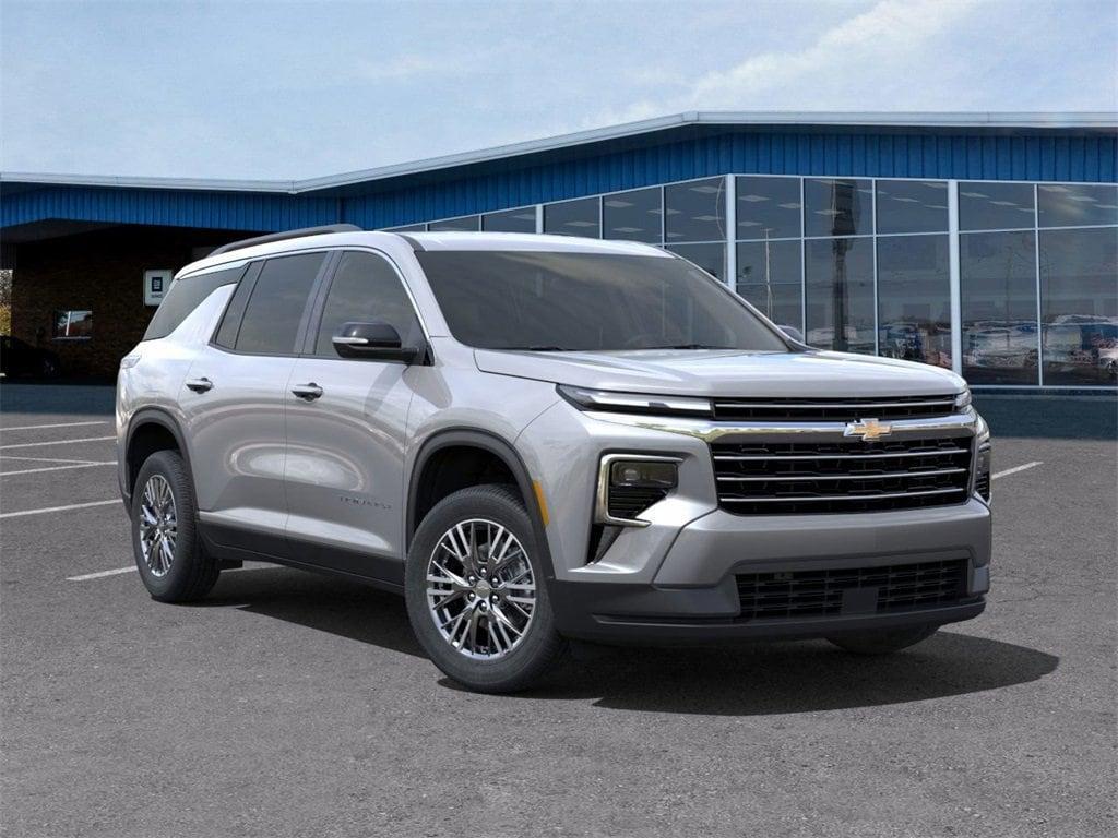 new 2025 Chevrolet Traverse car, priced at $43,195