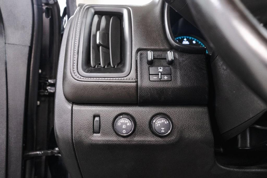 used 2022 GMC Canyon car, priced at $28,700