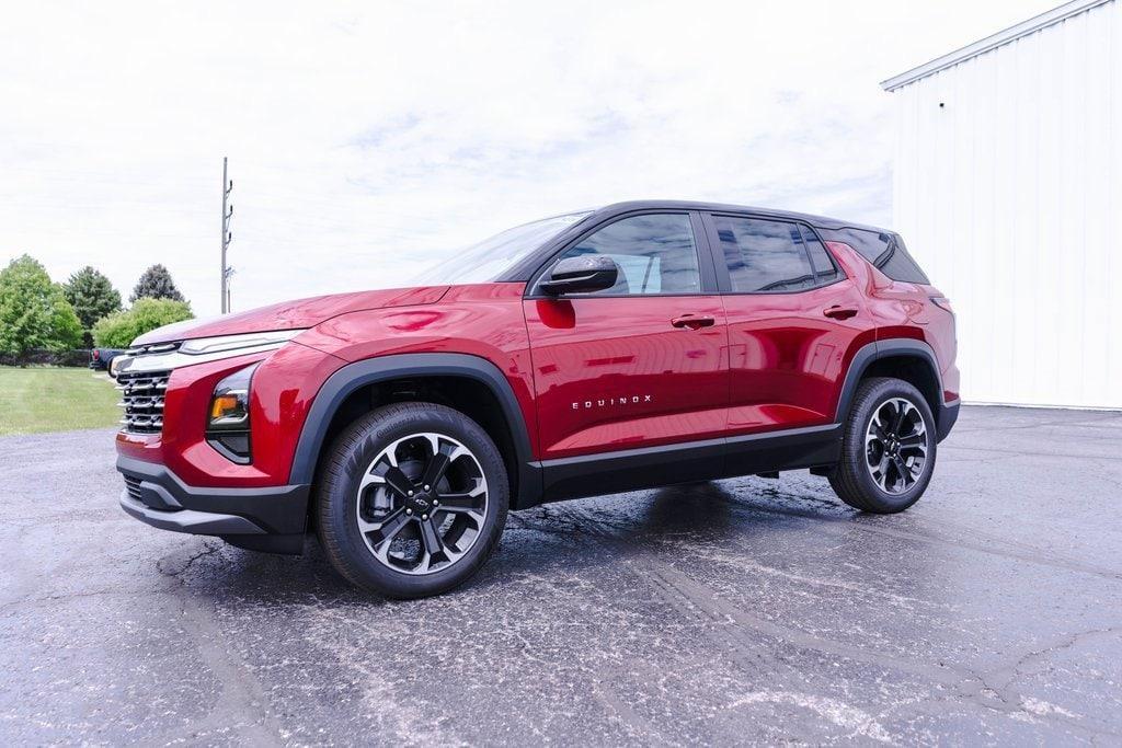 new 2026 Chevrolet Equinox car, priced at $33,930