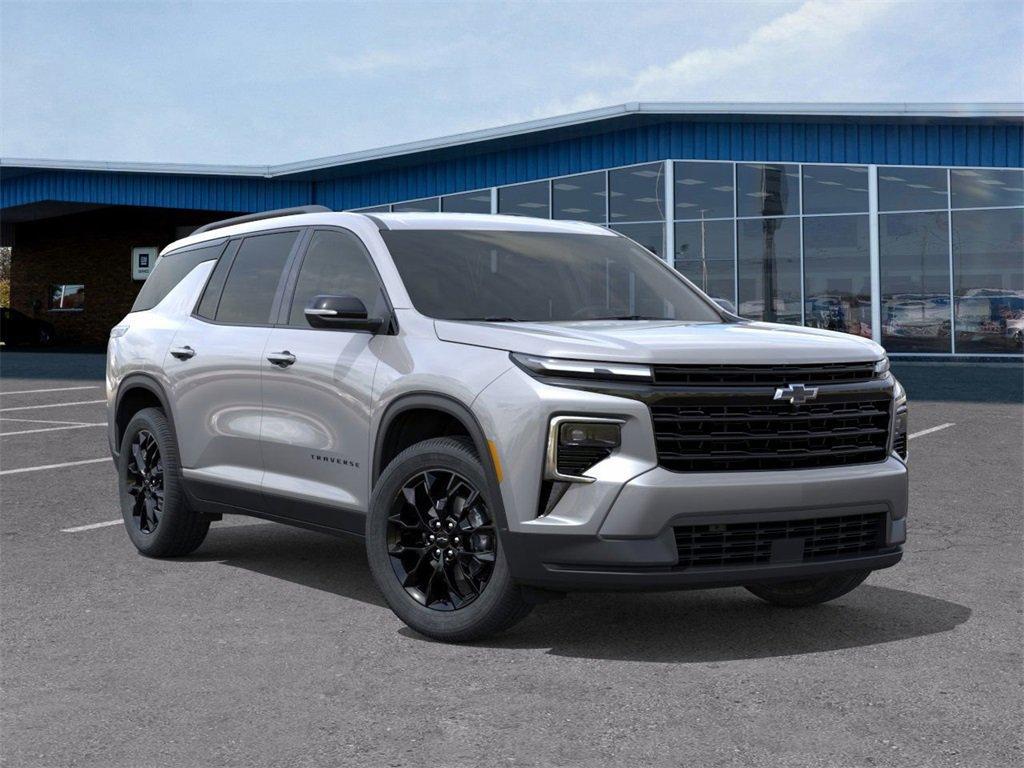 new 2025 Chevrolet Traverse car