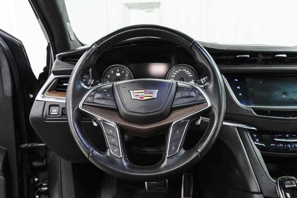 used 2020 Cadillac XT5 car, priced at $28,700