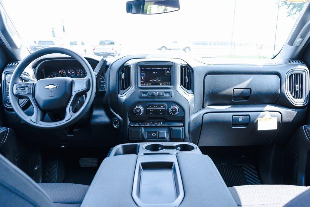 new 2025 Chevrolet Silverado 1500 car, priced at $47,685