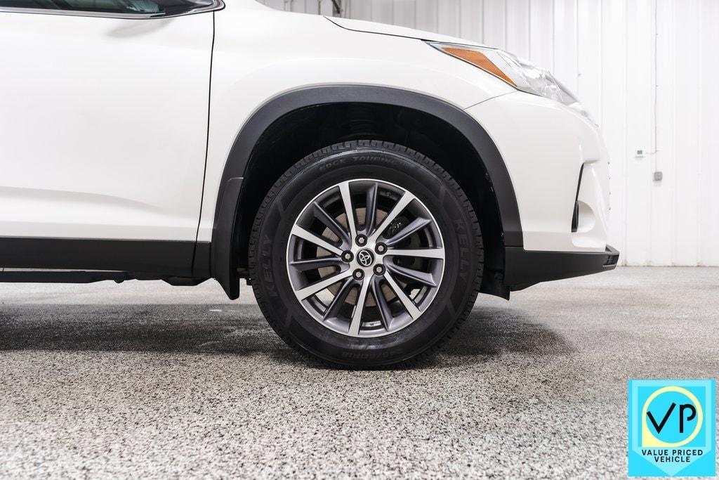 used 2019 Toyota Highlander car, priced at $24,245