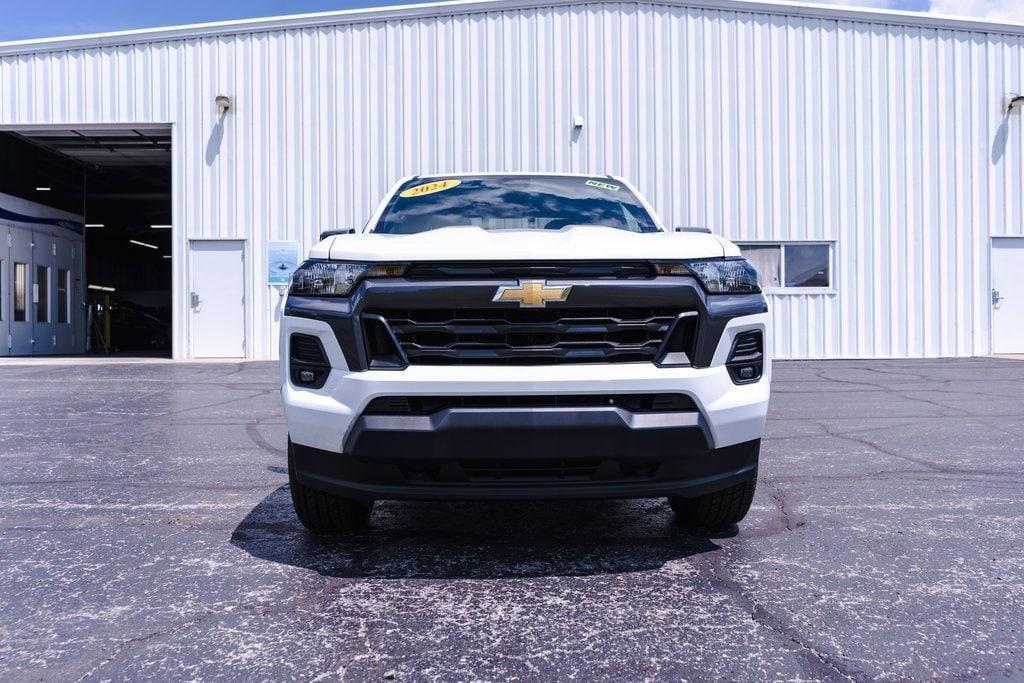 new 2024 Chevrolet Colorado car, priced at $39,000