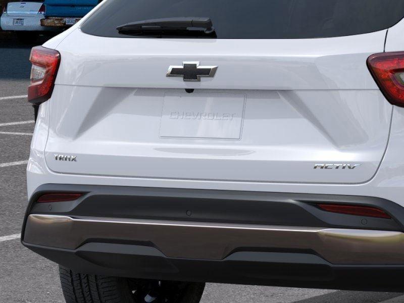 new 2025 Chevrolet Trax car
