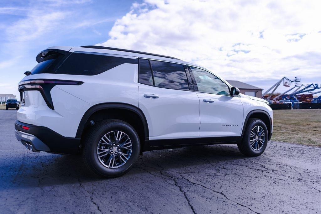 new 2026 Chevrolet Traverse car, priced at $42,250