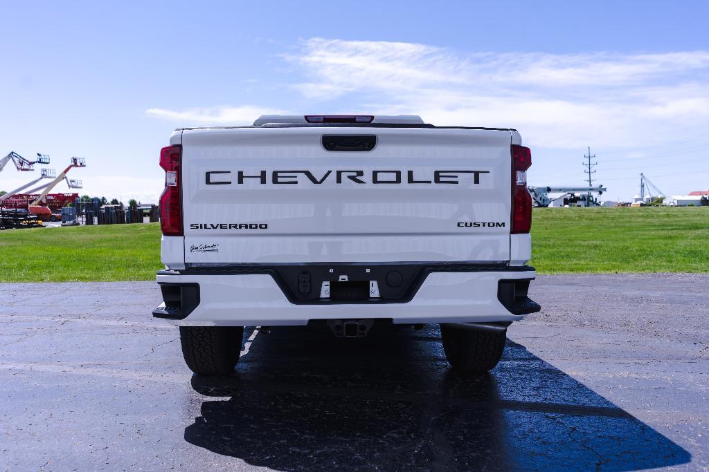 new 2024 Chevrolet Silverado 1500 car, priced at $48,930