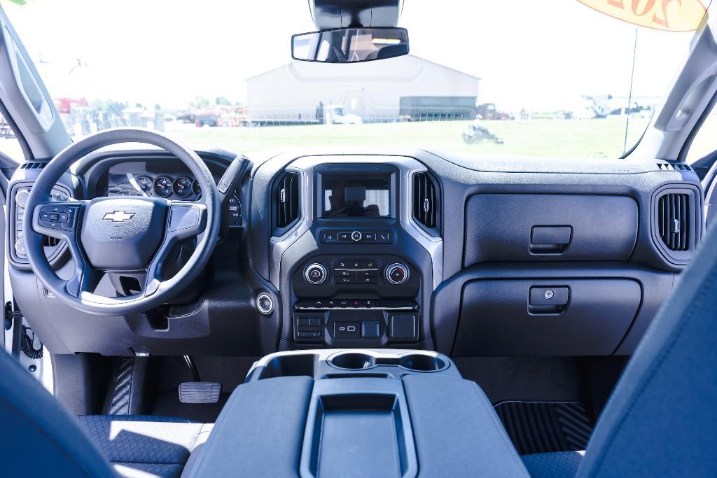 new 2024 Chevrolet Silverado 1500 car, priced at $48,930