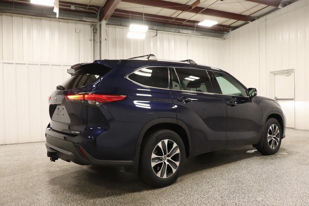 used 2021 Toyota Highlander car, priced at $31,350