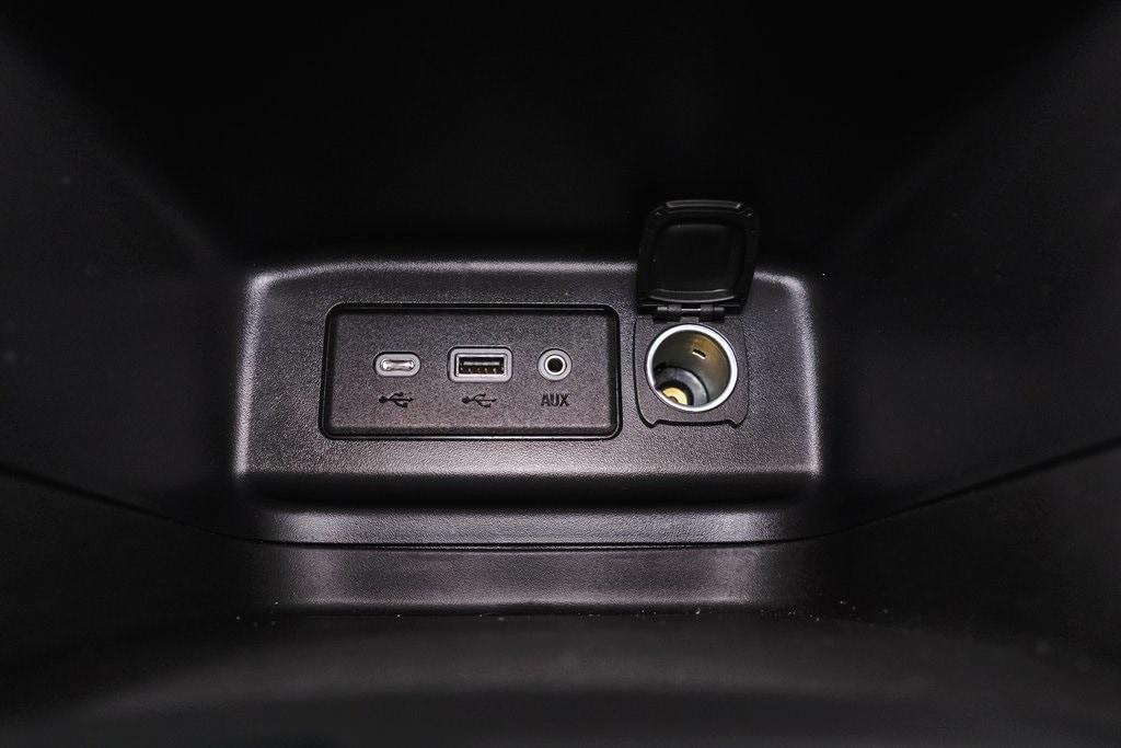 used 2021 Chevrolet Equinox car, priced at $20,000