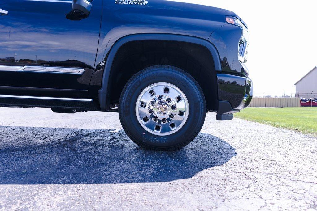 new 2025 Chevrolet Silverado 3500 car, priced at $92,715