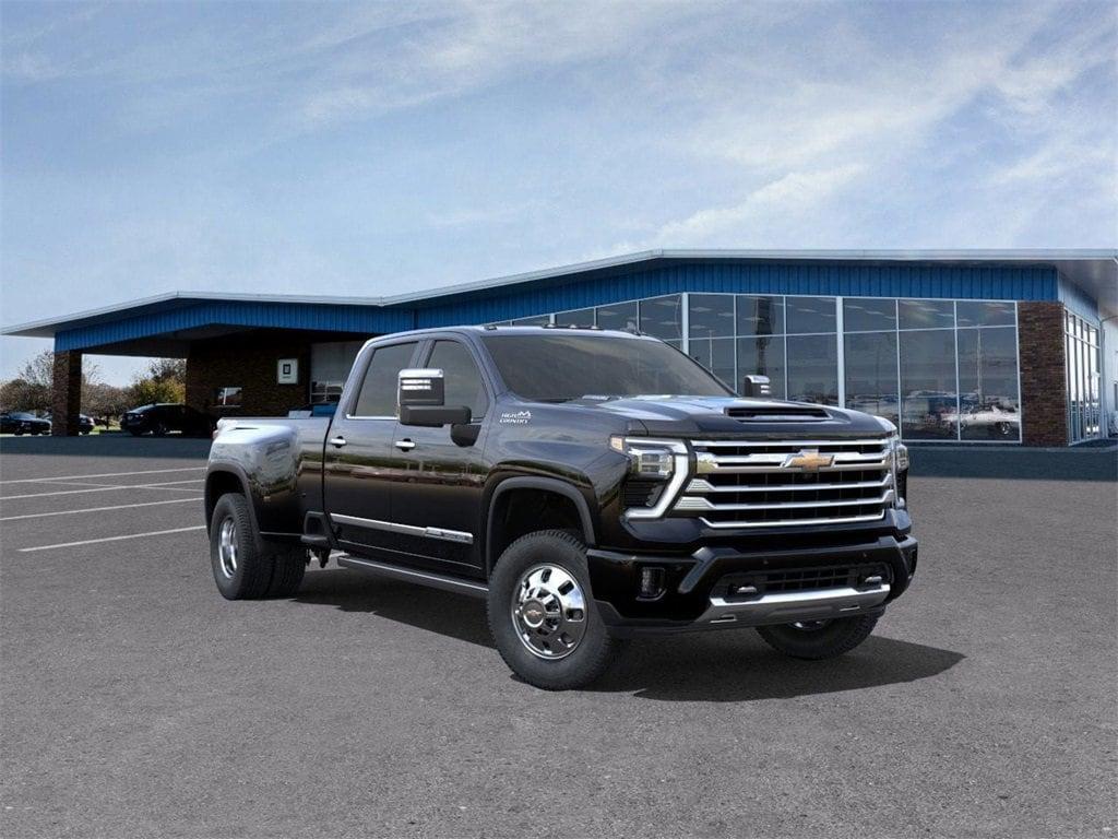new 2025 Chevrolet Silverado 3500 car, priced at $92,715
