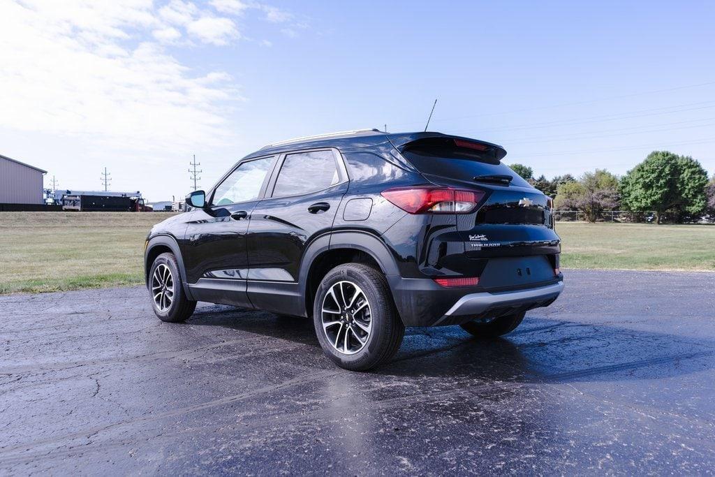 new 2024 Chevrolet TrailBlazer car, priced at $25,200