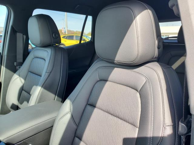 new 2025 Chevrolet Equinox car, priced at $32,100