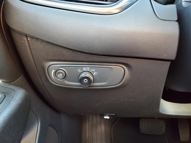 used 2023 Chevrolet Equinox car, priced at $21,500