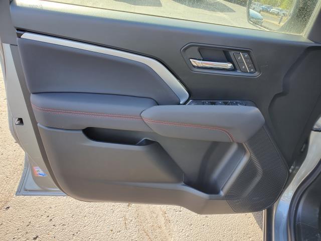 new 2025 Chevrolet Colorado car, priced at $48,755