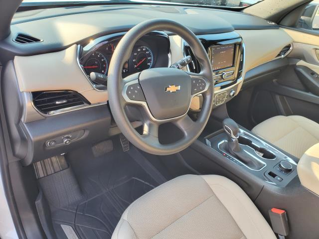 used 2023 Chevrolet Traverse car, priced at $27,500