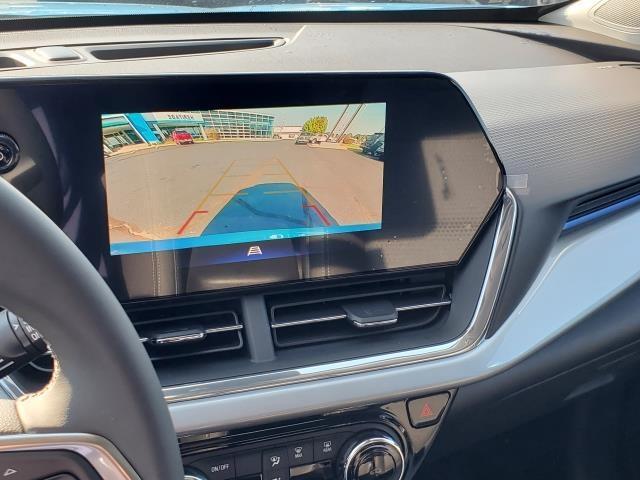 new 2025 Chevrolet Trax car, priced at $25,390