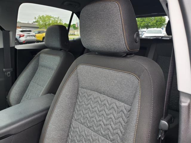 used 2023 Chevrolet Equinox car, priced at $26,000