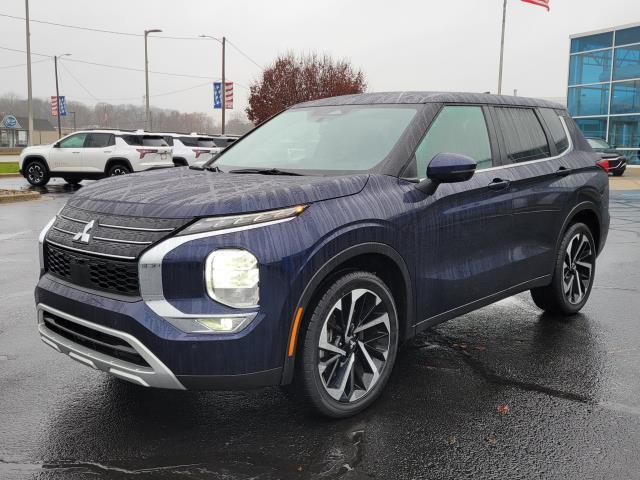 used 2024 Mitsubishi Outlander car, priced at $26,500