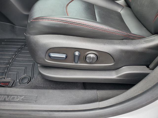 used 2022 Chevrolet Equinox car, priced at $27,000