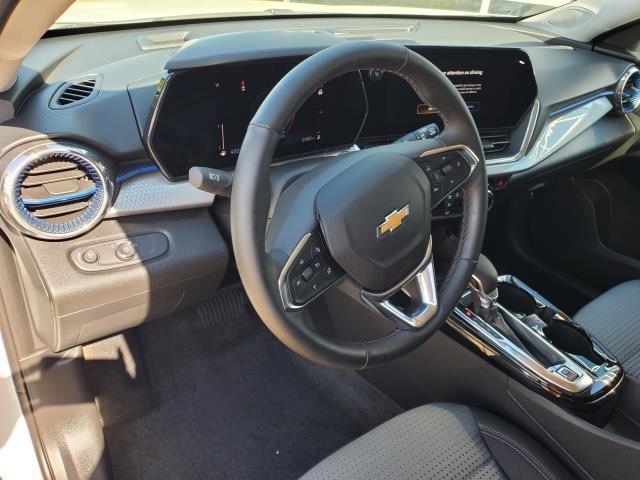 new 2025 Chevrolet Trax car, priced at $24,924