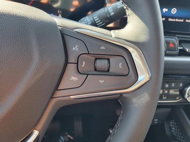 new 2025 Chevrolet TrailBlazer car, priced at $32,615