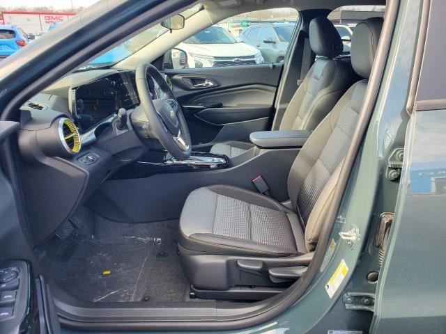 new 2025 Chevrolet Trax car, priced at $26,160