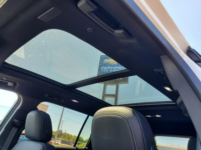 new 2025 Chevrolet Traverse car, priced at $45,595