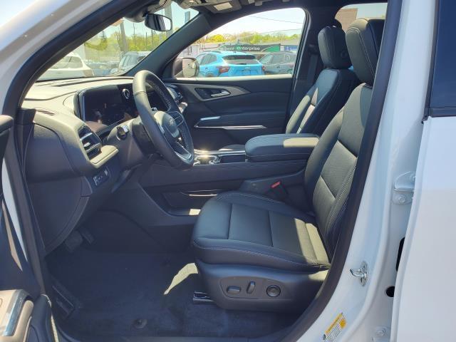 new 2025 Chevrolet Traverse car, priced at $45,595