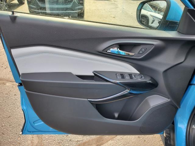 new 2025 Chevrolet Trax car, priced at $26,280