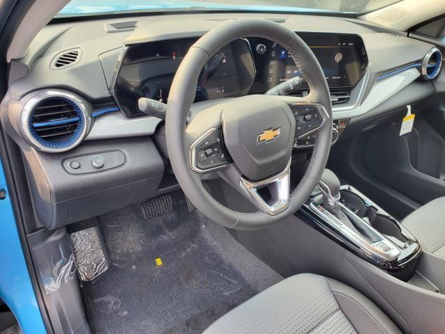 new 2025 Chevrolet Trax car, priced at $26,280