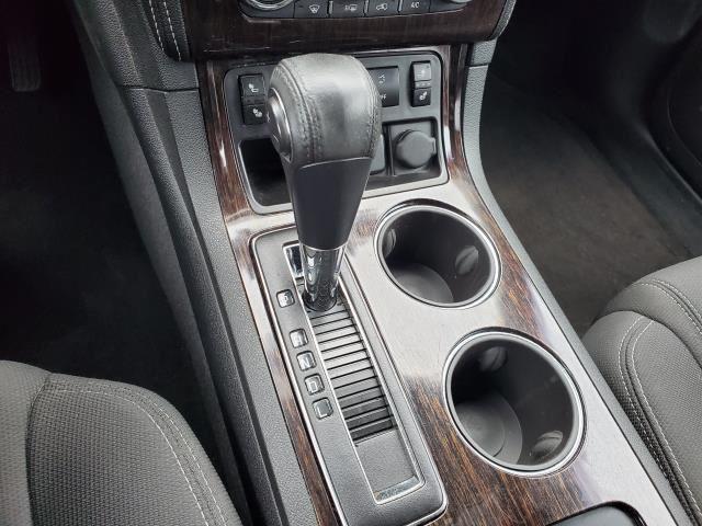 used 2016 Chevrolet Traverse car, priced at $10,000
