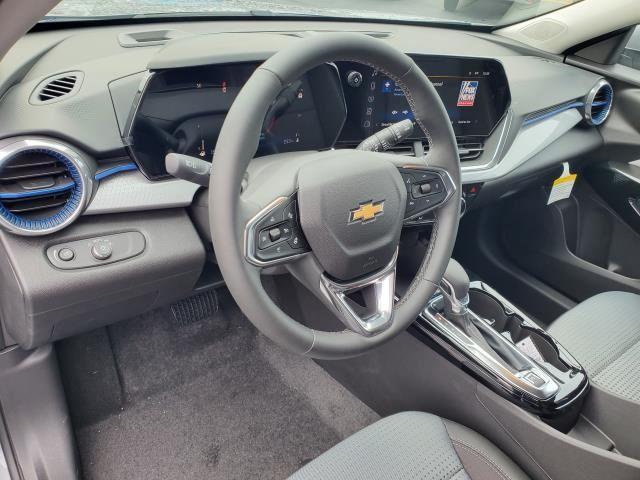 new 2025 Chevrolet Trax car, priced at $24,590