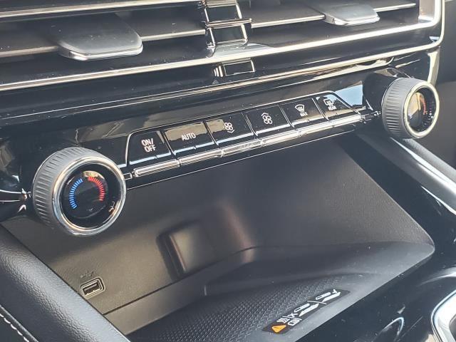 new 2026 Chevrolet Traverse car, priced at $45,699