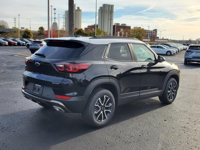 new 2025 Chevrolet TrailBlazer car, priced at $30,900