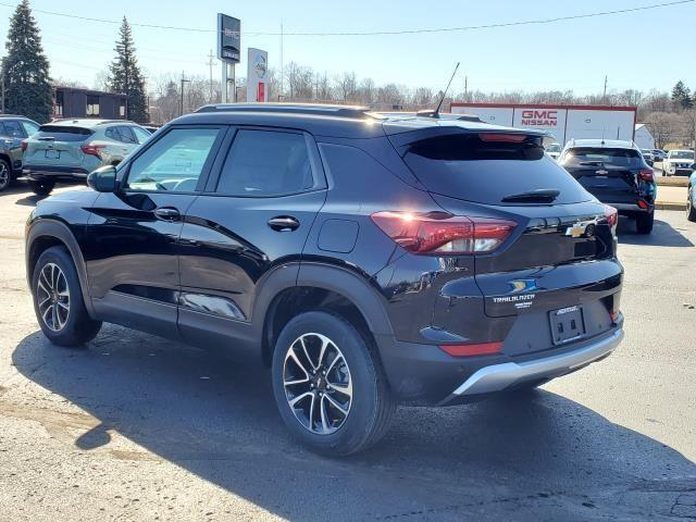 new 2025 Chevrolet TrailBlazer car, priced at $28,900