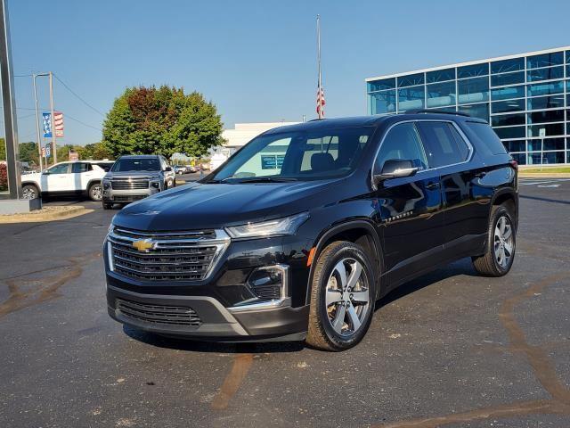 used 2023 Chevrolet Traverse car, priced at $35,900