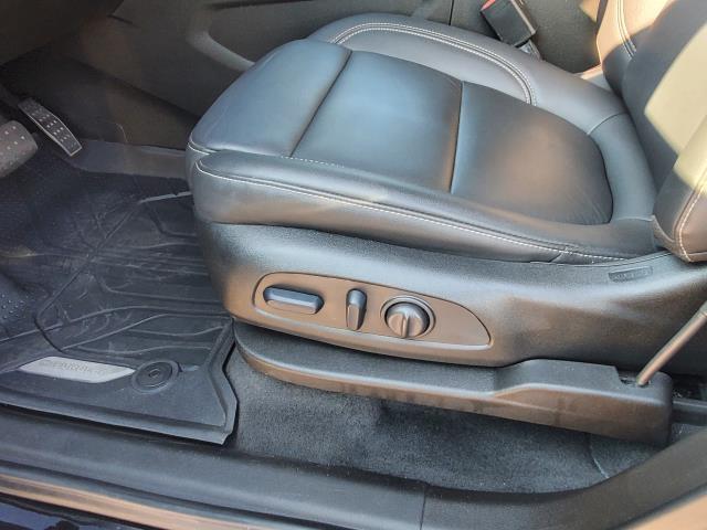 used 2023 Chevrolet Traverse car, priced at $35,900