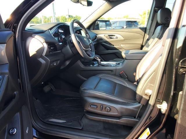 used 2023 Chevrolet Traverse car, priced at $35,900