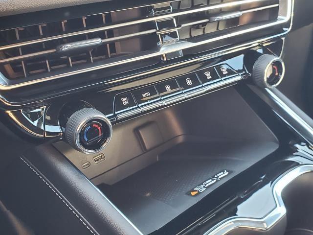 new 2026 Chevrolet Traverse car, priced at $45,874