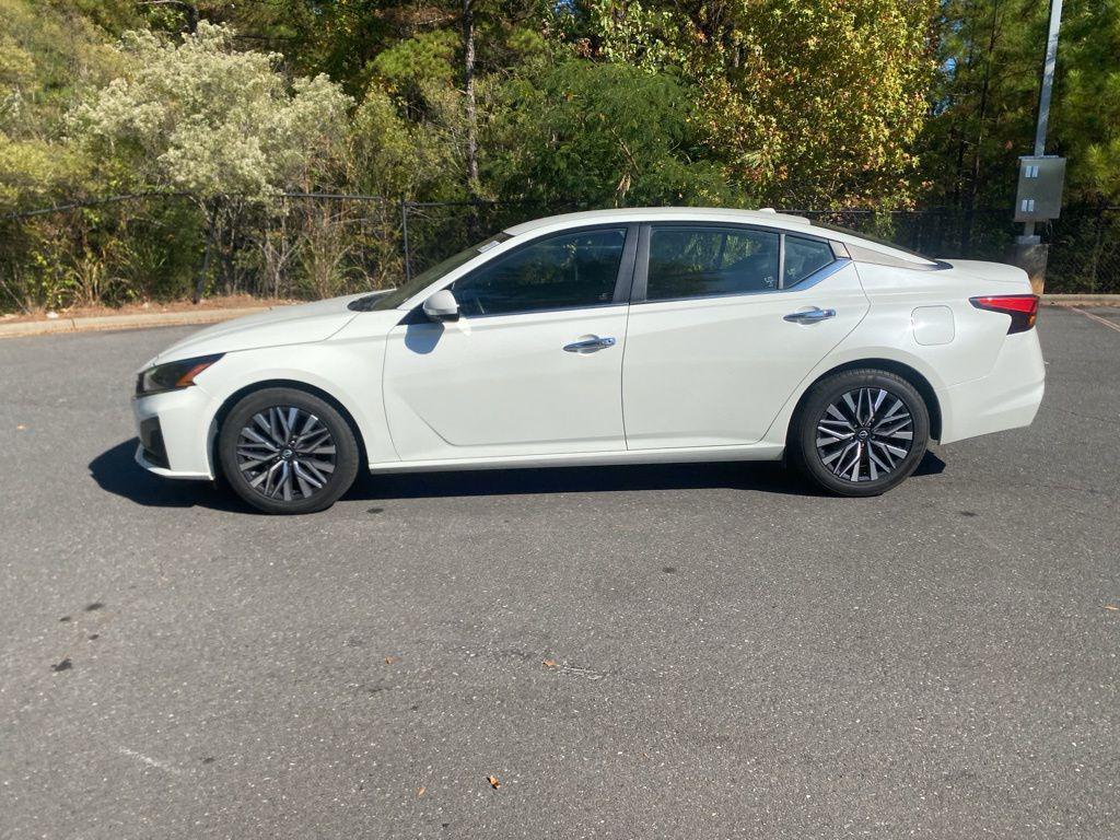 used 2023 Nissan Altima car, priced at $19,138