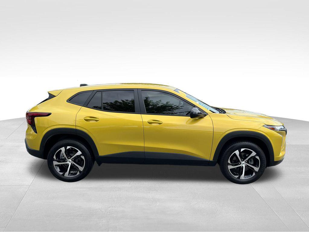 used 2024 Chevrolet Trax car, priced at $22,274