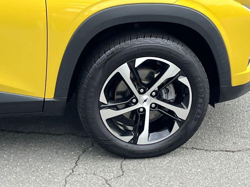 used 2024 Chevrolet Trax car, priced at $22,274