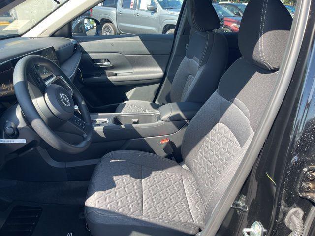new 2025 Nissan Kicks car, priced at $22,907