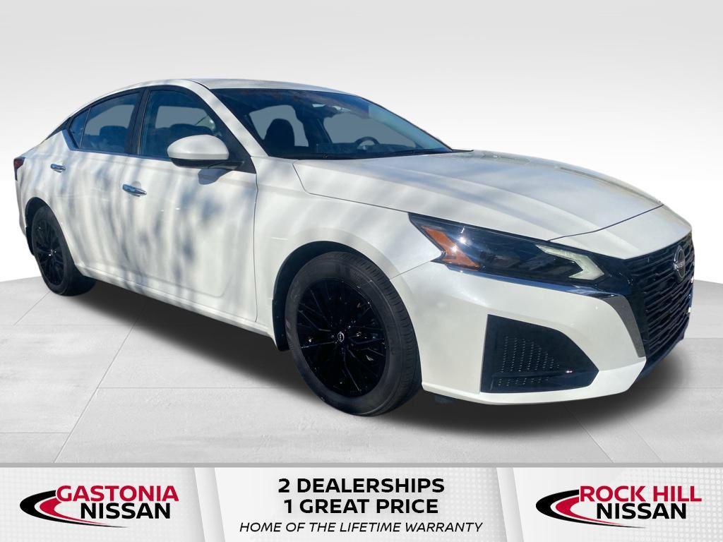 new 2025 Nissan Altima car, priced at $29,356